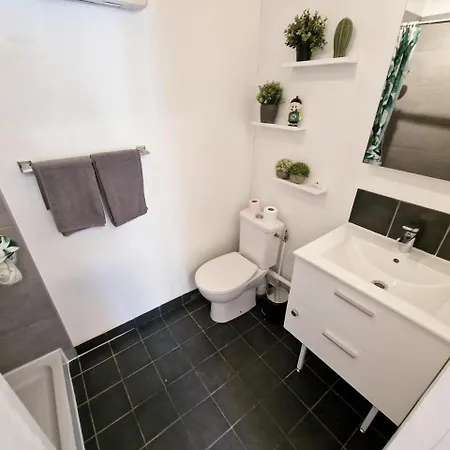 Апартаменты Gregbnb - T2 36m2 - Climatise - Wifi Fibre Тулон